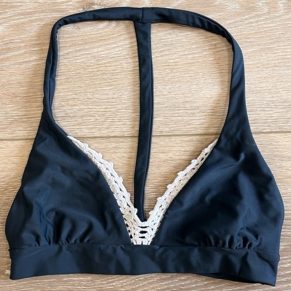 Tilly’s Dark Green Racerback V-Neck Bikini Top With Crochet Detail Medium - Picture 1 of 3